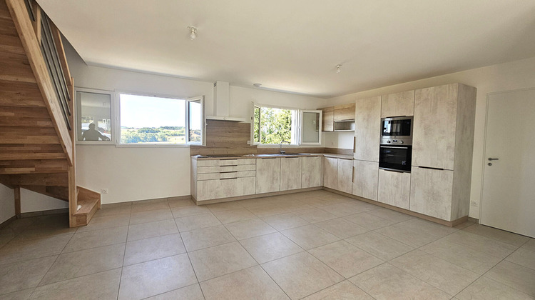 Ma-Cabane - Location Maison MONTFERRAT, 81 m²