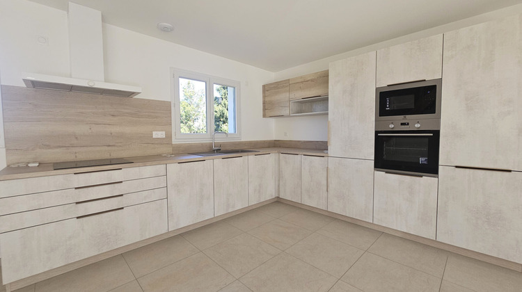 Ma-Cabane - Location Maison MONTFERRAT, 81 m²