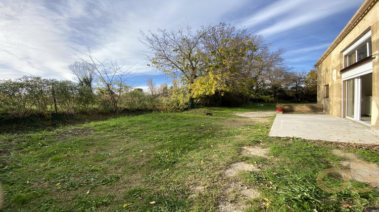 Ma-Cabane - Location Maison Montfrin, 200 m²