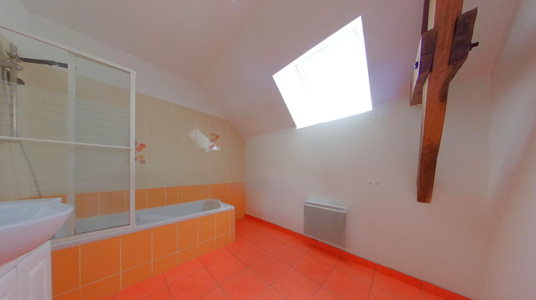 Ma-Cabane - Location Maison MONTOURS, 96 m²
