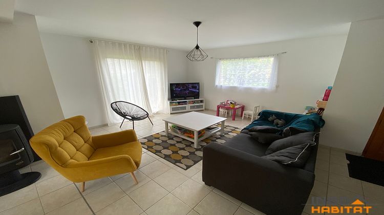 Ma-Cabane - Location Maison MONTREUIL-LE-GAST, 140 m²