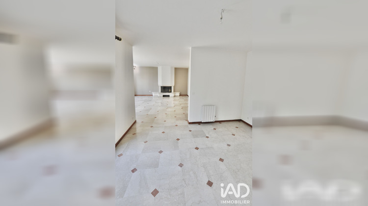 Ma-Cabane - Location Maison Morainvilliers, 198 m²