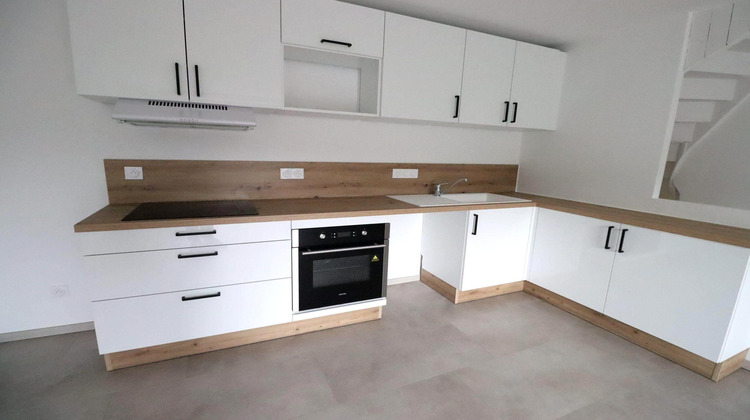 Ma-Cabane - Location Maison Mottier, 85 m²