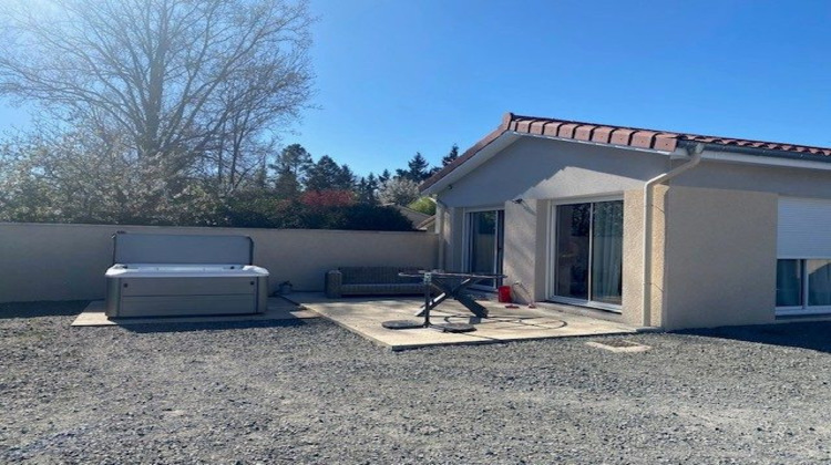 Ma-Cabane - Location Maison Nervieux, 101 m²