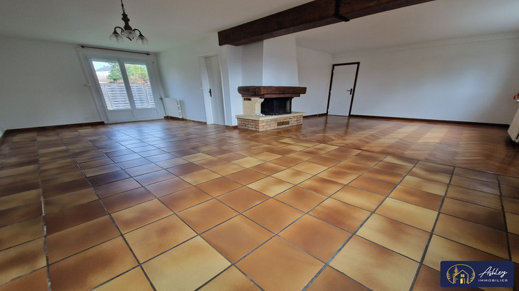 Ma-Cabane - Location Maison Neuvic, 140 m²