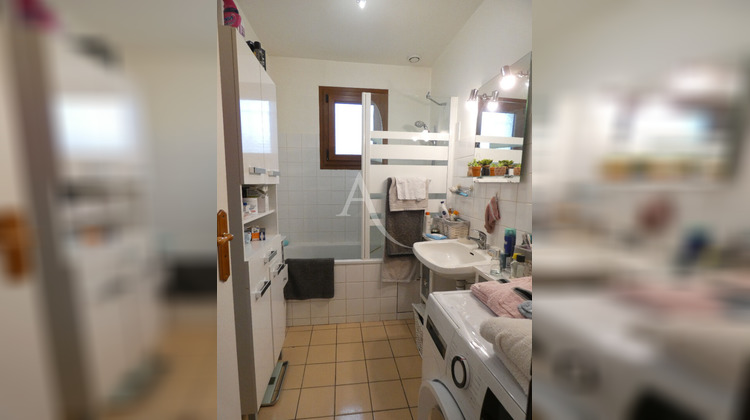 Ma-Cabane - Location Maison NEUVILLE-AUX-BOIS, 77 m²