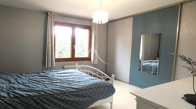Ma-Cabane - Location Maison NEUVILLE-AUX-BOIS, 77 m²