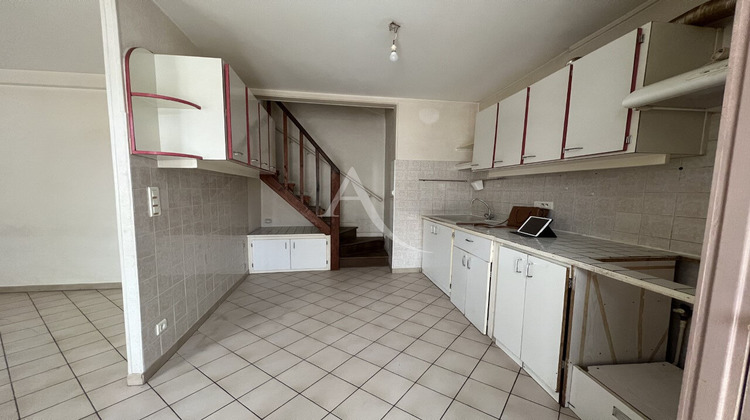 Ma-Cabane - Location Maison NEUVILLE-AUX-BOIS, 69 m²