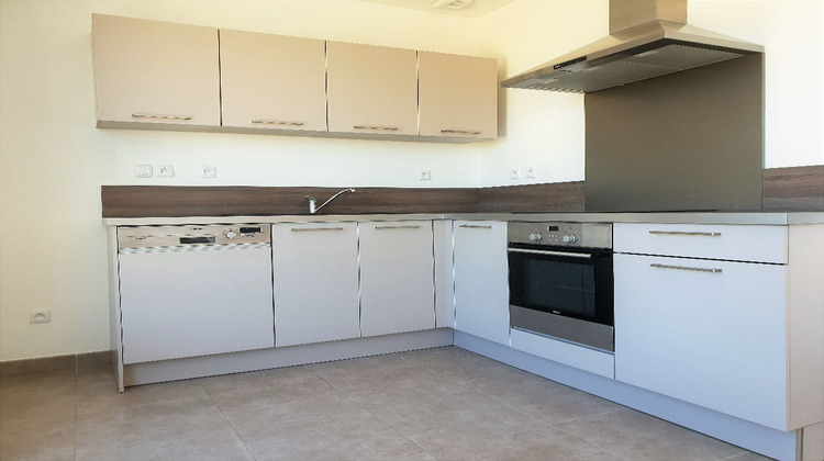 Ma-Cabane - Location Maison NEUVILLE-AUX-BOIS, 86 m²