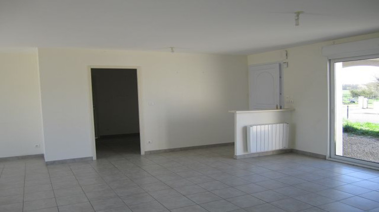Ma-Cabane - Location Maison Neuville-sur-Brenne, 100 m²
