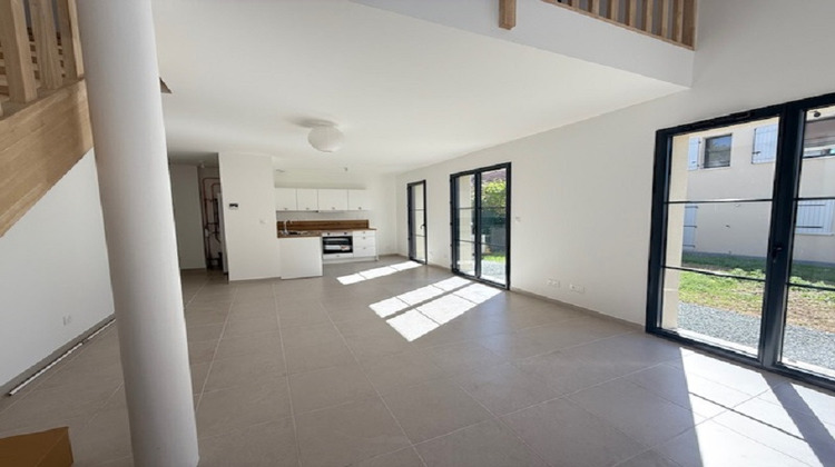 Ma-Cabane - Location Maison NEUVILLE-SUR-OISE, 59 m²