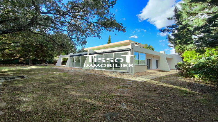 Ma-Cabane - Location Maison Nîmes, 243 m²