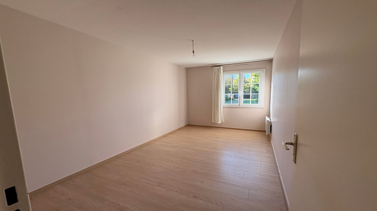 Ma-Cabane - Location Maison NOGENT-LE-ROI, 88 m²