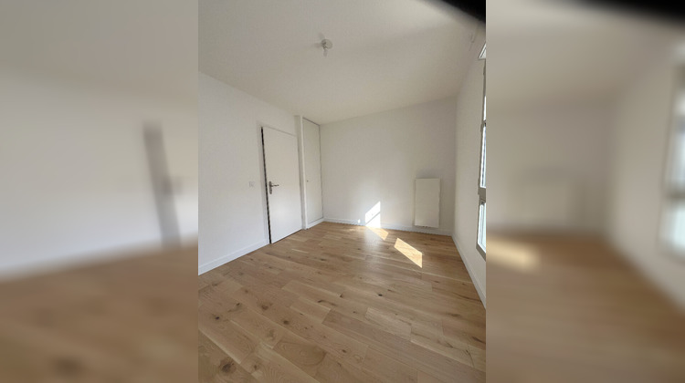 Ma-Cabane - Location Maison NOISY-LE-ROI, 131 m²