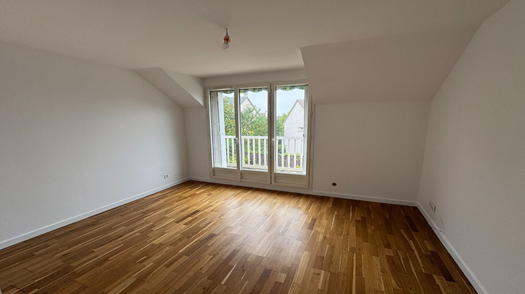 Ma-Cabane - Location Maison NOISY-LE-ROI, 135 m²