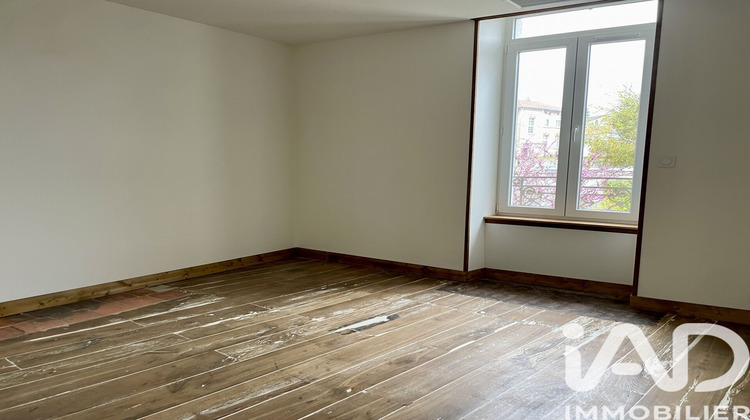 Ma-Cabane - Location Maison Nontron, 95 m²