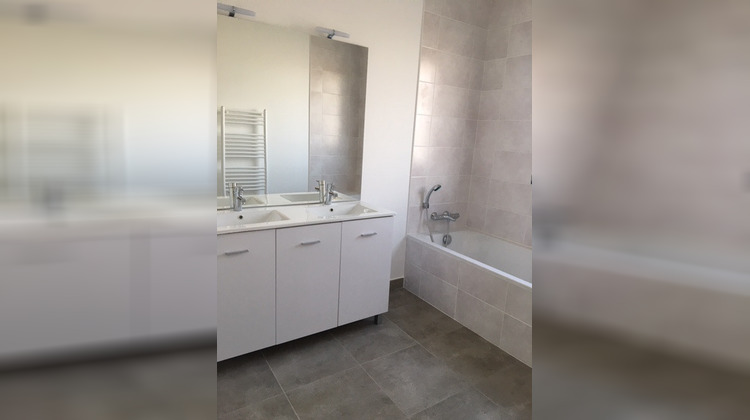 Ma-Cabane - Location Maison Noyal-Châtillon-sur-Seiche, 105 m²