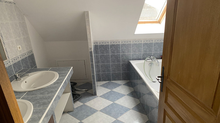 Ma-Cabane - Location Maison OUZOUER-SUR-LOIRE, 150 m²