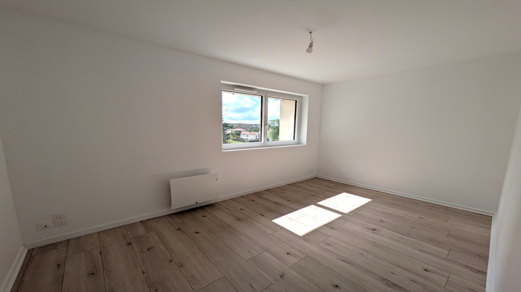 Ma-Cabane - Location Maison PANISSIERES, 73 m²