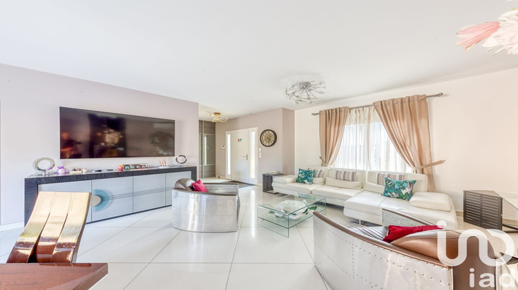 Ma-Cabane - Location Maison Paray-Vieille-Poste, 180 m²