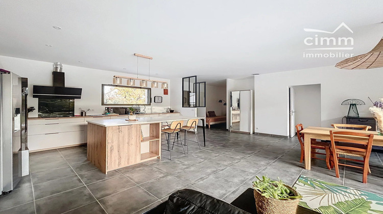 Ma-Cabane - Location Maison Pernes-les-Fontaines, 130 m²