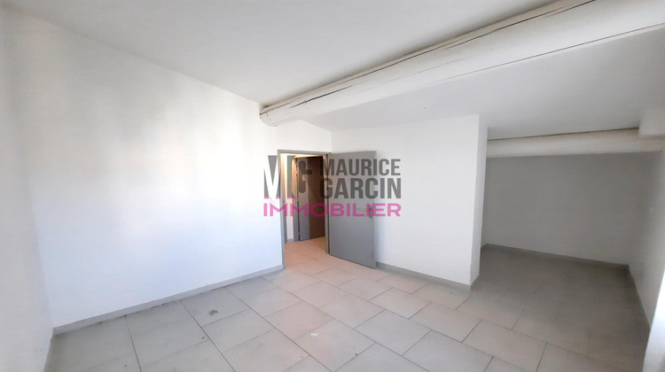 Ma-Cabane - Location Maison Pernes-les-Fontaines, 77 m²