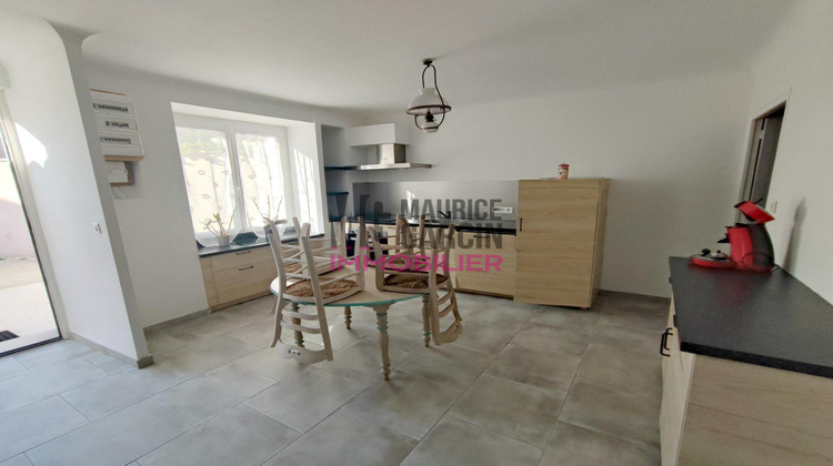 Ma-Cabane - Location Maison Pernes-les-Fontaines, 99 m²