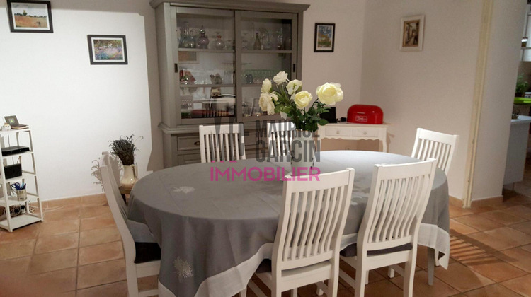 Ma-Cabane - Location Maison Pernes-les-Fontaines, 191 m²