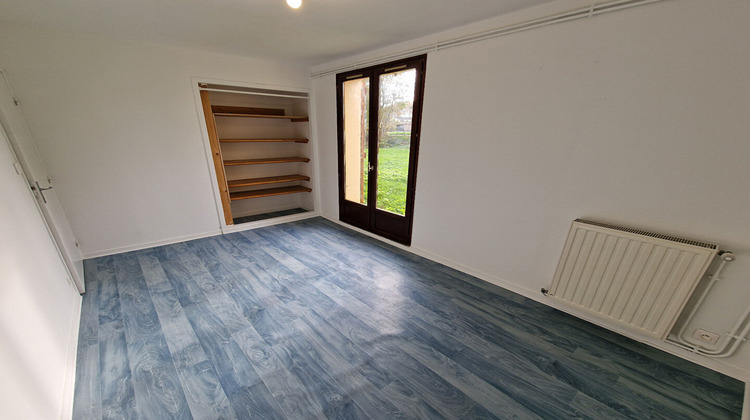 Ma-Cabane - Location Maison PERONNAS, 92 m²