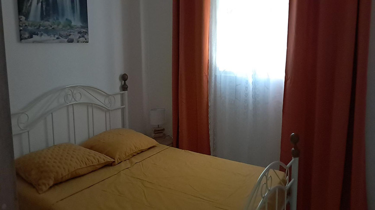 Ma-Cabane - Location Maison PETIT CANAL, 48 m²