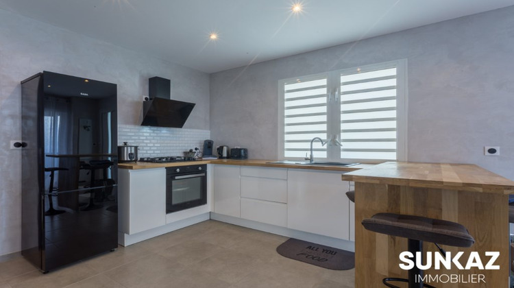 Ma-Cabane - Location Maison PETITE ILE, 65 m²