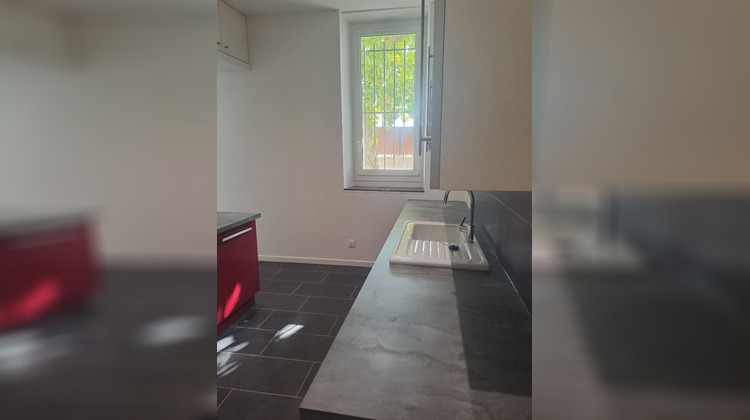 Ma-Cabane - Location Maison PEYPIN, 73 m²