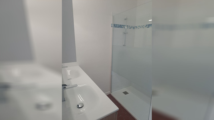 Ma-Cabane - Location Maison PEYPIN, 73 m²