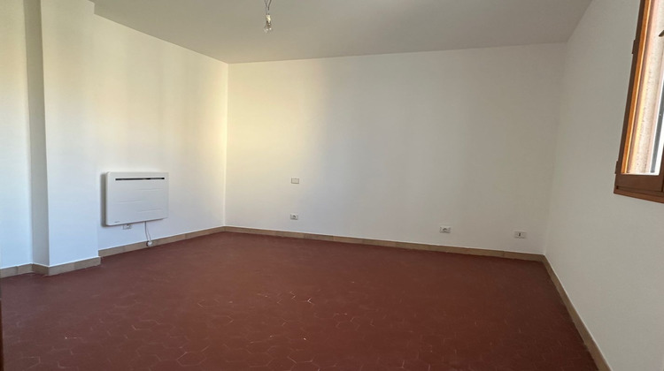 Ma-Cabane - Location Maison PLAN DE CUQUES, 62 m²