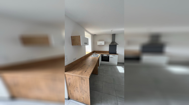 Ma-Cabane - Location Maison PLEDELIAC, 85 m²