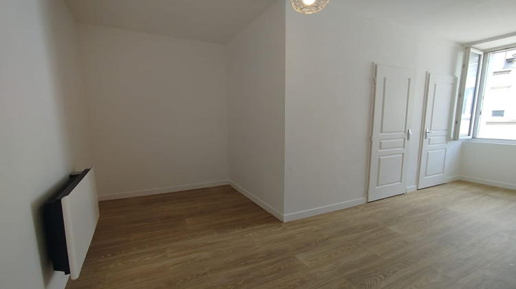 Ma-Cabane - Location Maison PLEUMARTIN, 42 m²