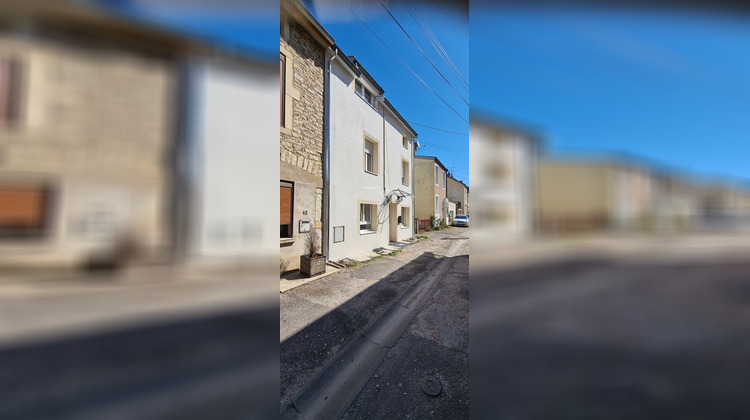 Ma-Cabane - Location Maison PLOMBIERES-LES-DIJON, 79 m²