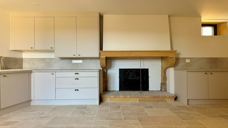 Ma-Cabane - Location Maison POUILLY-LE-MONIAL, 128 m²