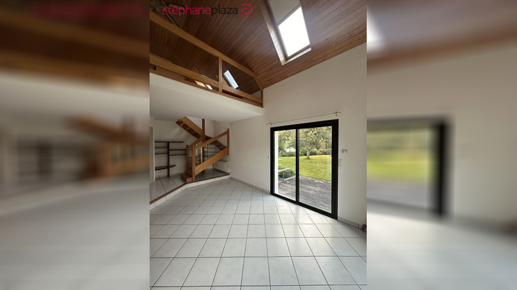 Ma-Cabane - Location Maison POULLAN-SUR-MER, 110 m²