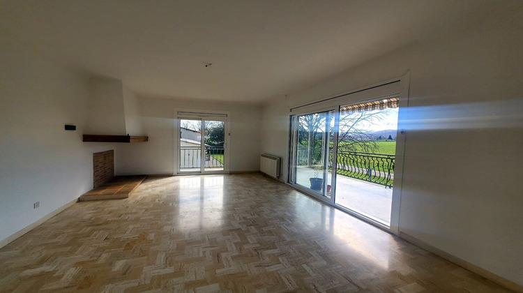 Ma-Cabane - Location Maison PRAT-BONREPAUX, 142 m²