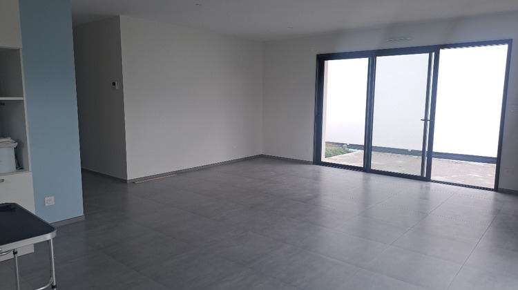 Ma-Cabane - Location Maison PRINQUIAU, 93 m²