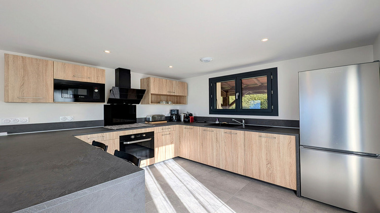 Ma-Cabane - Location Maison PUGNY-CHATENOD, 140 m²