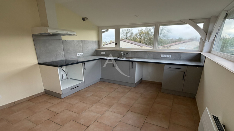 Ma-Cabane - Location Maison PUY-L'EVEQUE, 64 m²