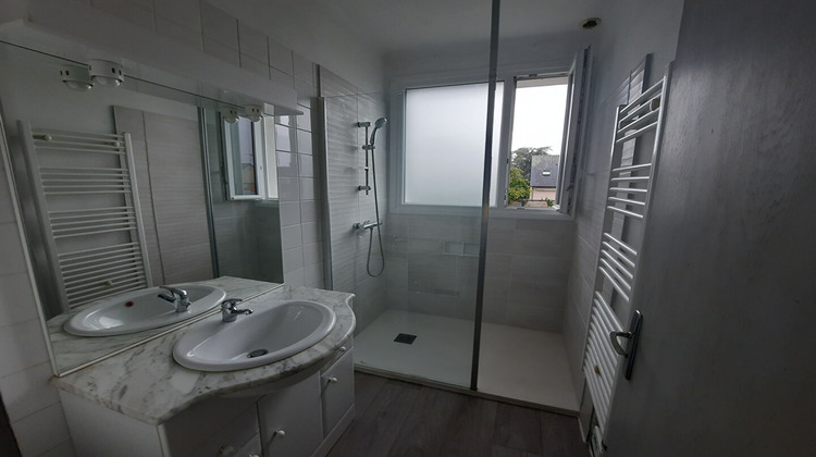 Ma-Cabane - Location Maison QUELAINES-SAINT-GAULT, 84 m²
