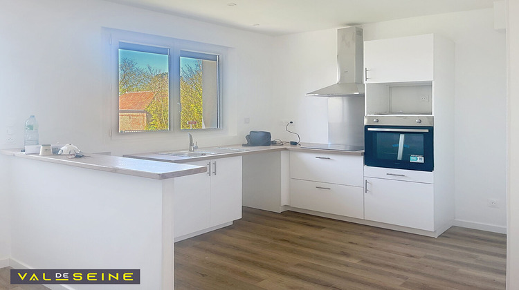 Ma-Cabane - Location Maison QUINCAMPOIX, 88 m²