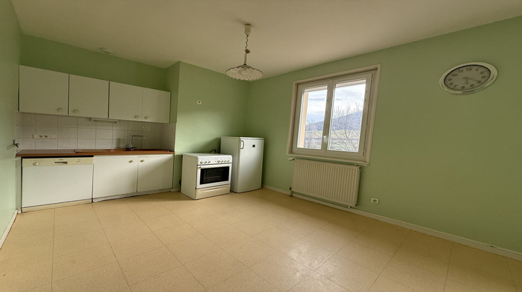 Ma-Cabane - Location Maison Quincié-en-Beaujolais, 79 m²