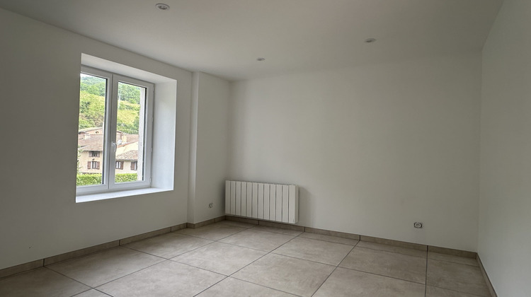 Ma-Cabane - Location Maison Quincié-en-Beaujolais, 53 m²