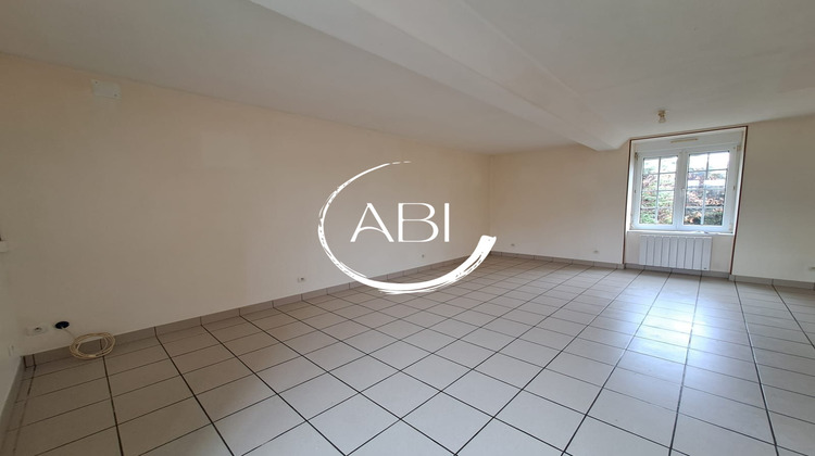 Ma-Cabane - Location Maison Rennes-en-Grenouilles, 87 m²