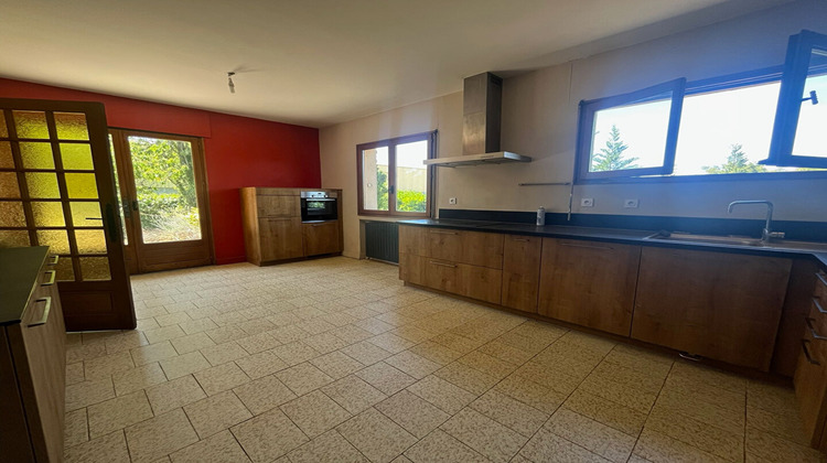 Ma-Cabane - Location Maison RILLIEUX-LA-PAPE, 251 m²