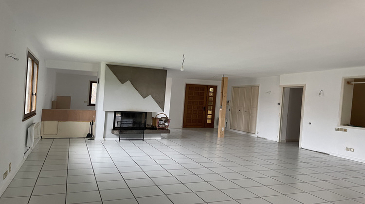 Ma-Cabane - Location Maison Riom, 230 m²